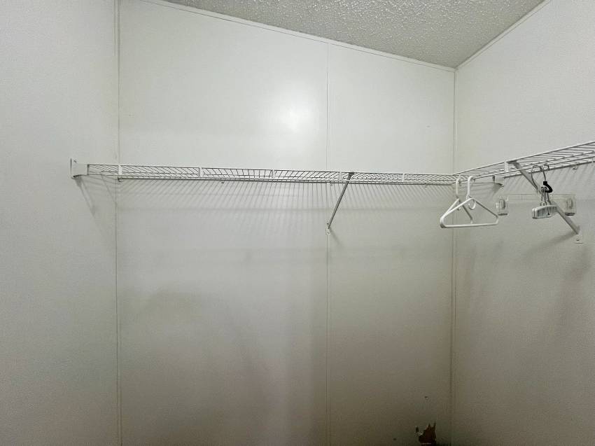 9814 Sucia Circle a Parrish, FL Mobile or Manufactured Home for Sale